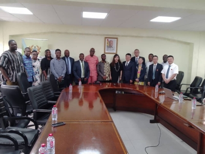 MEETING WITH THE DIRECTOR OF GENERAL ADMINISTRATION, MINISTRY OF TRADE, AGRIBUSINESS AND INDUSTRY AND A DELEGATION OF CHINESE INVESTORS AND BUSINESS LEADERS